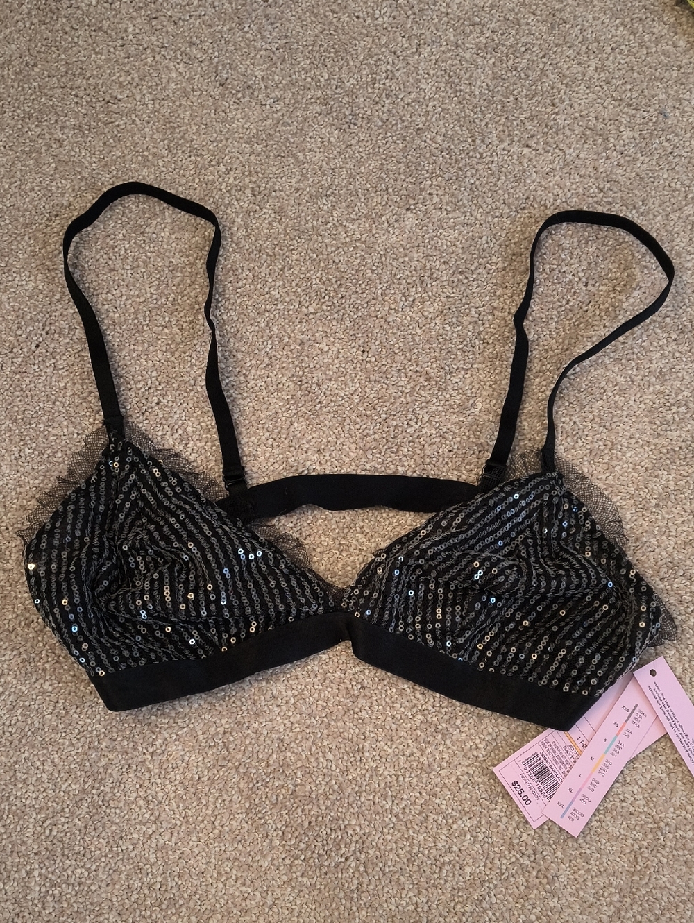 NWT Wild fable Black Sequin Bra. Lace and Sequin. Misses L